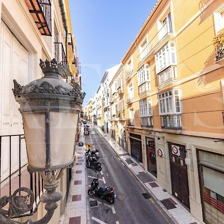Private Rooftop & Elegant Studio - Center By Rems Apartment Malaga Luaran gambar