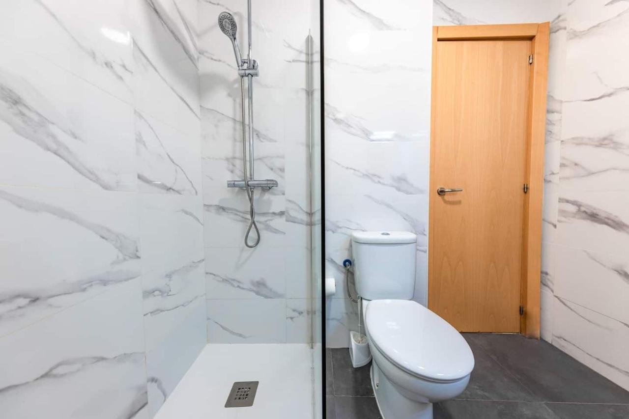 Private Rooftop & Elegant Studio - Center By Rems Apartment Malaga Luaran gambar