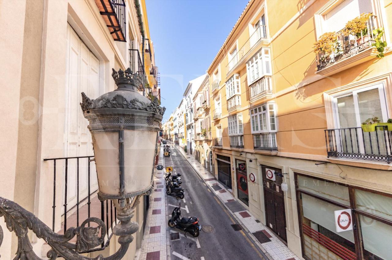Private Rooftop & Elegant Studio - Center By Rems Apartment Malaga Luaran gambar